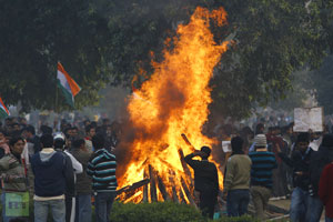 set-fire-barricades-protest