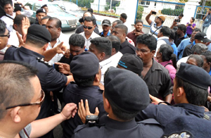protest at sri lankan embassy