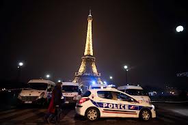 eiffel tower bomb threat