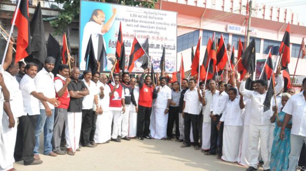 mdmk_protest