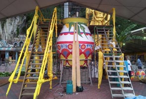 Ponggal batu caves